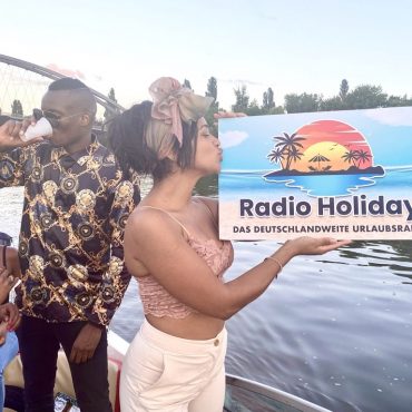 Radio Holiday Party Boot