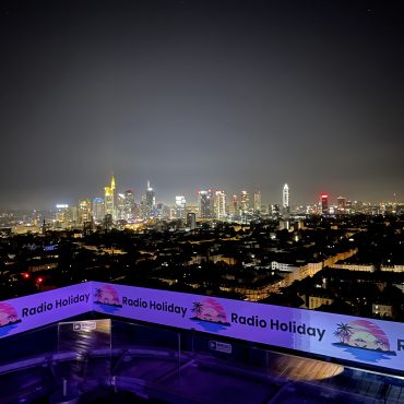 Radio Holiday